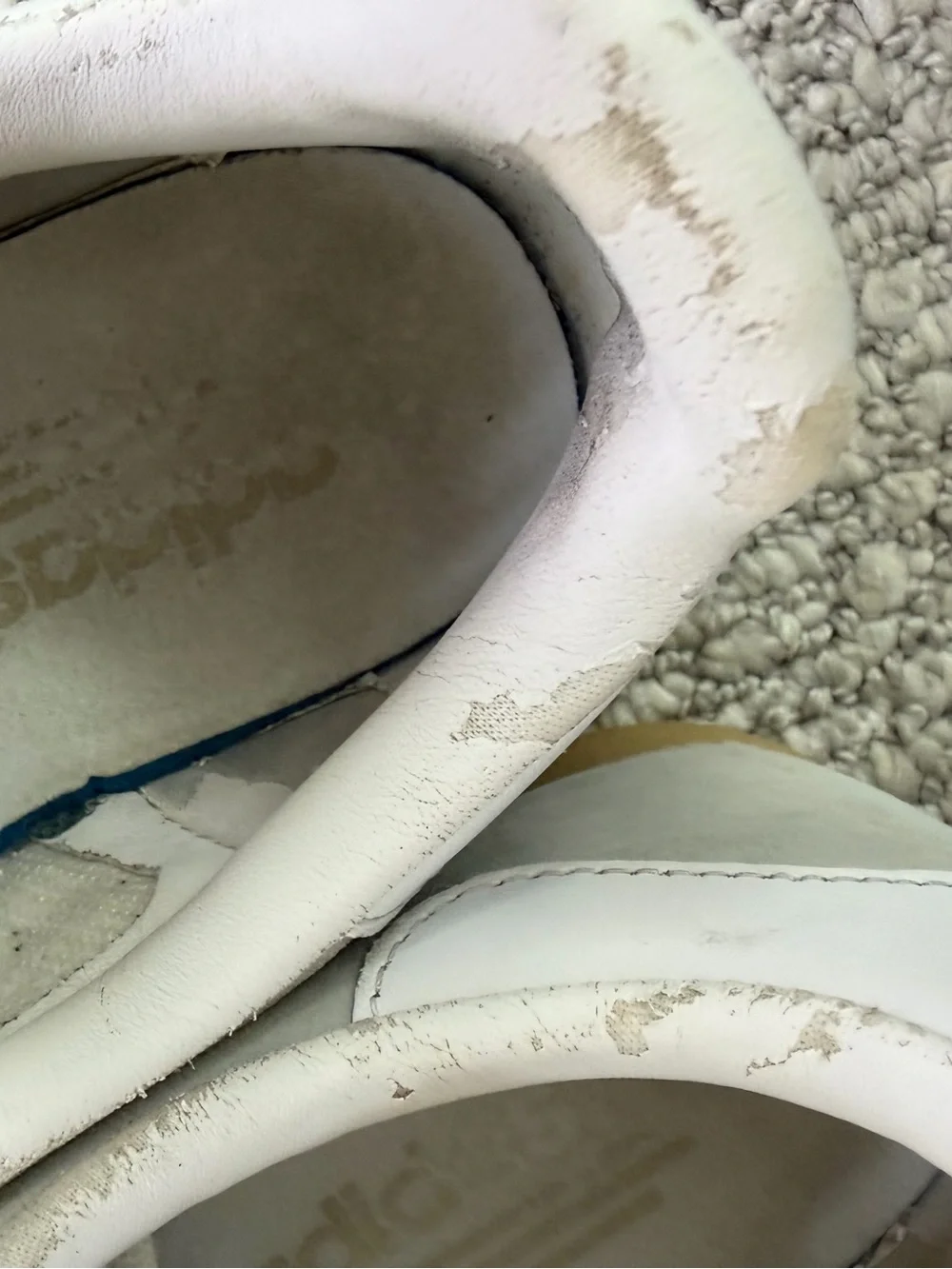 adidas Gazelle Suede Sneakers in Light Gray & White with Gum Sole Women’s Size 9 - Picture 12 of 13
